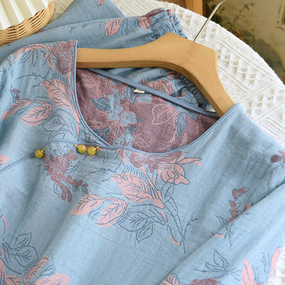 Completo da casa in cotone con scollo rotondo e stampa floreale in jacquard