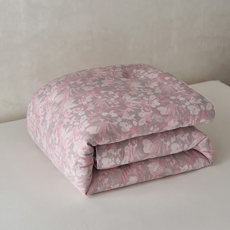 Trapunta invernale in cotone e cashmere con fiori in fiore