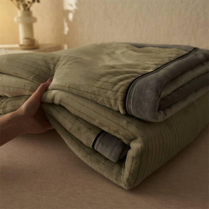 Coperta reversibile in velluto tinta unita