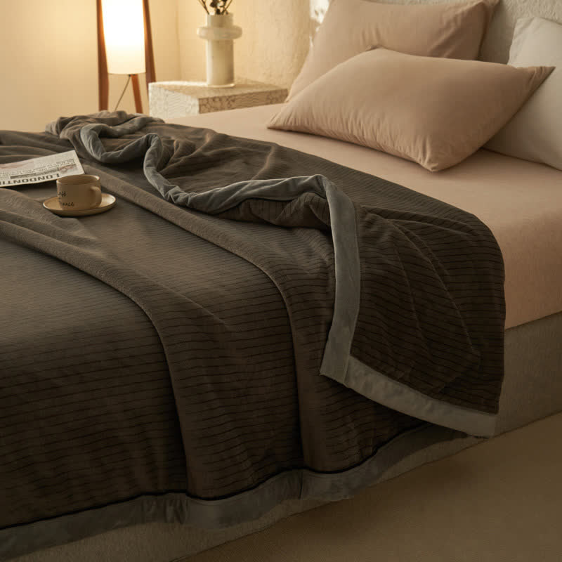 Coperta reversibile in velluto tinta unita