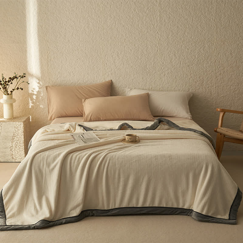Coperta reversibile in velluto tinta unita