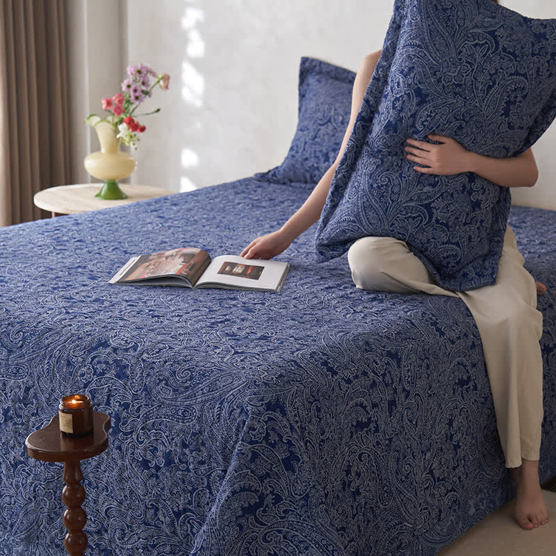 Copriletto trapuntato in garza di cotone con motivo Paisley vintage