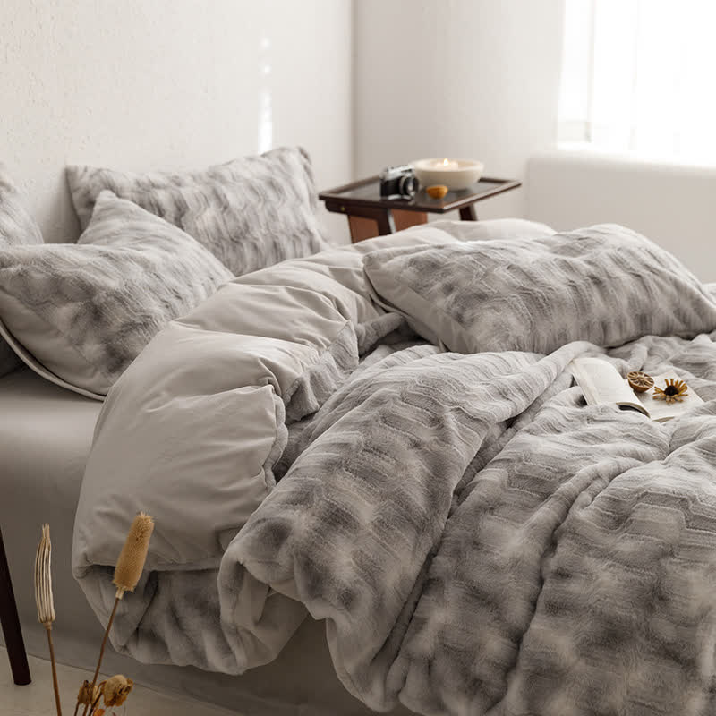 Set di biancheria da letto in velluto morbido sfumato semplice (4 pezzi)