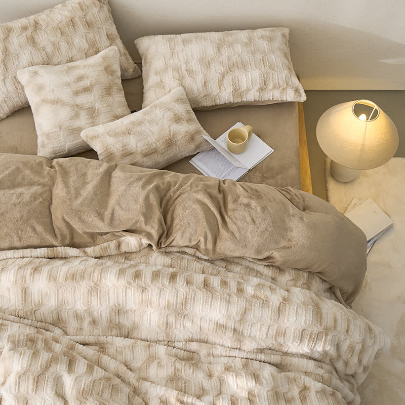 Set di biancheria da letto in velluto morbido sfumato semplice (4 pezzi)