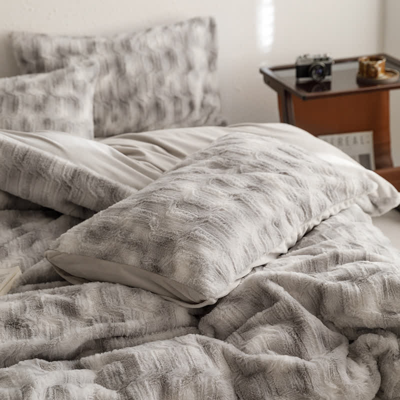 Set di biancheria da letto in velluto morbido sfumato semplice (4 pezzi)
