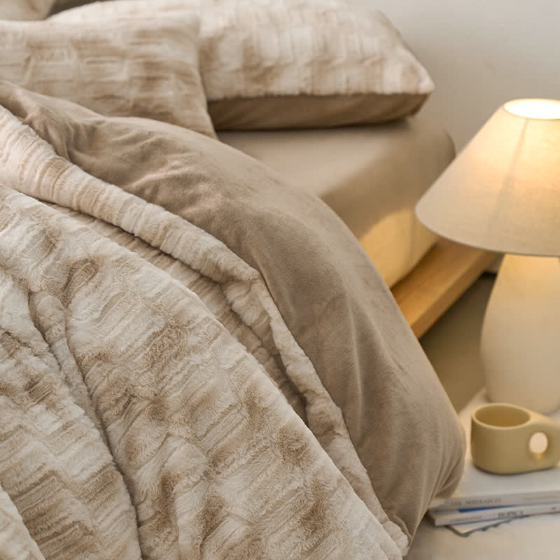 Set di biancheria da letto in velluto morbido sfumato semplice (4 pezzi)
