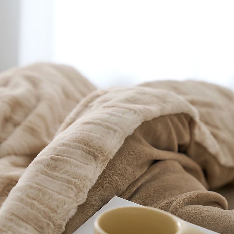 Set di biancheria da letto in velluto morbido sfumato semplice (4 pezzi)