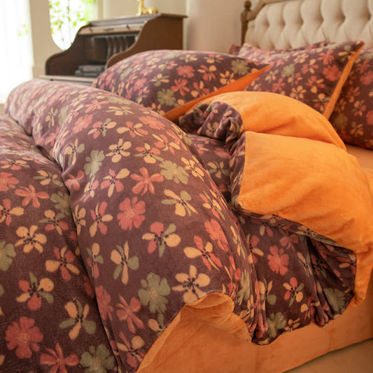 Comodo set di biancheria da letto in velluto con motivo floreale (4 pezzi)