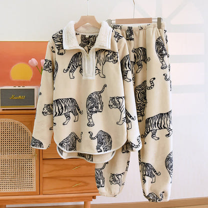 Pigiama in flanella con stampa animalier