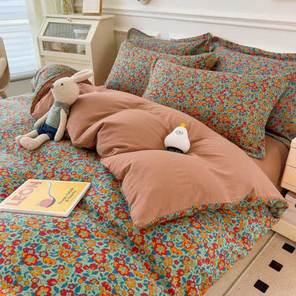 Collezione di biancheria da letto comoda con stampa floreale luminosa