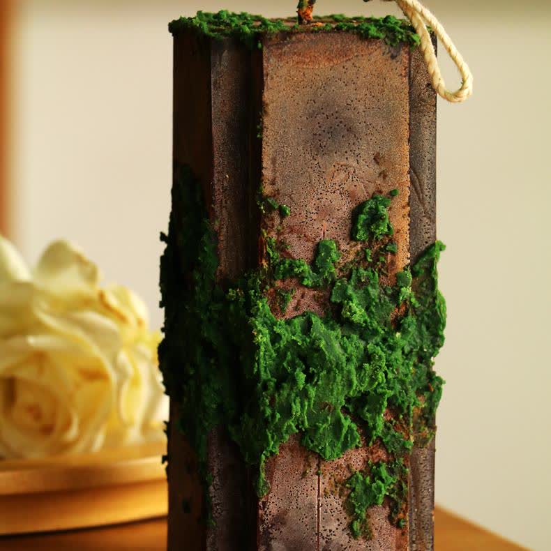 Candela profumata con ornamento artistico Green Hills & Moss