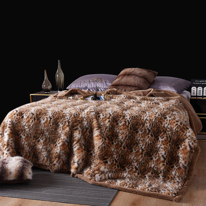 Coperta in pelliccia sintetica con motivo leopardo delle nevi