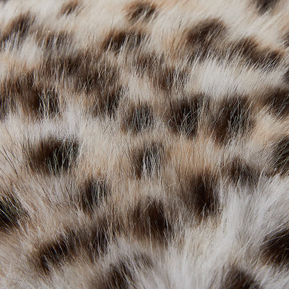 Coperta in pelliccia sintetica con motivo leopardo delle nevi