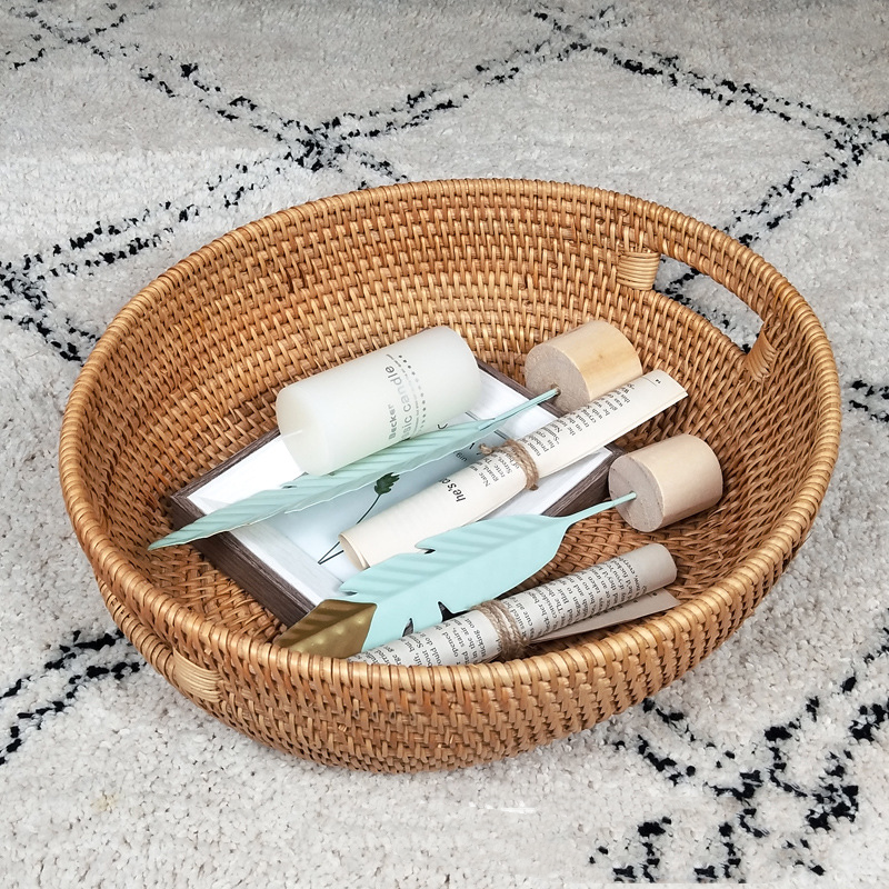Vassoio ovale in rattan intrecciato fatto a mano