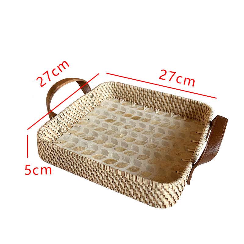 Cesto portaoggetti intrecciato in rattan da fattoria