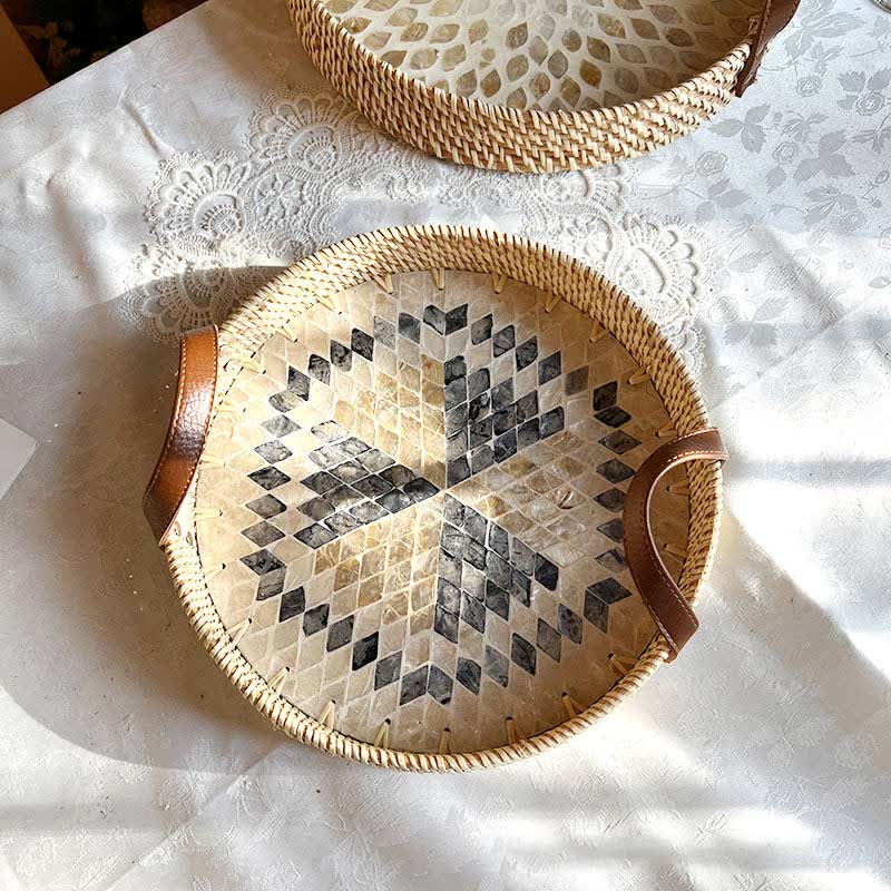 Cesto portaoggetti intrecciato in rattan da fattoria