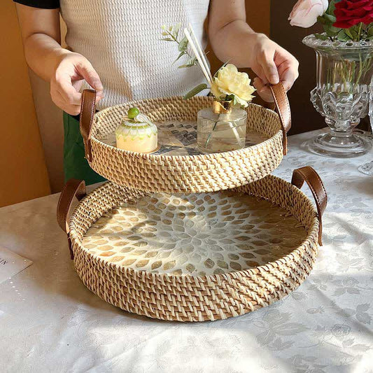Cesto portaoggetti intrecciato in rattan da fattoria