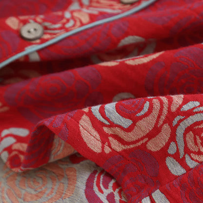 Pigiama in cotone jacquard con rose in fiore