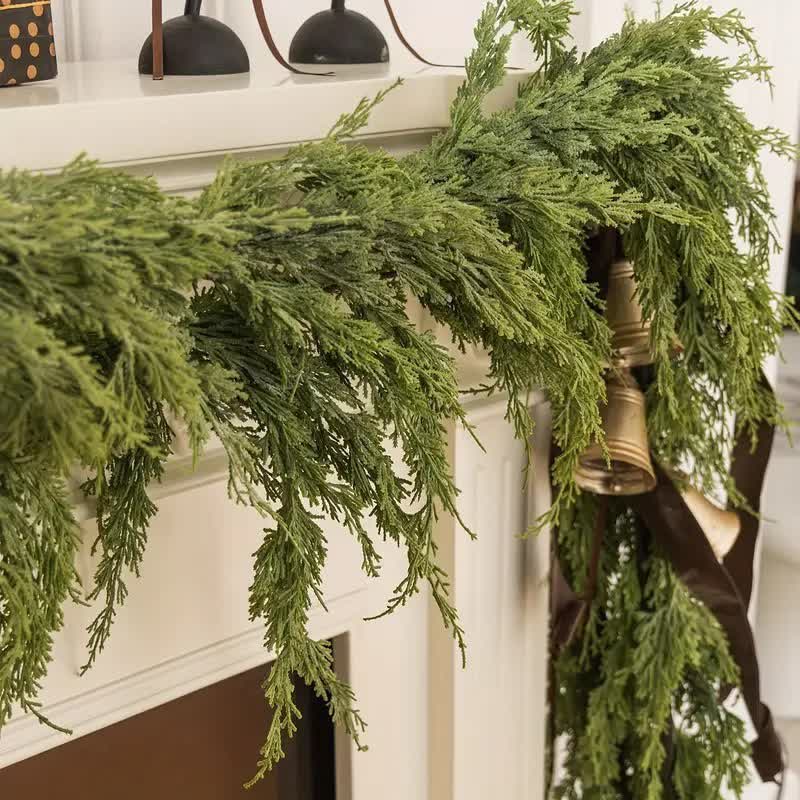 Ghirlanda di pino Norfolk, decorazione natalizia per la casa