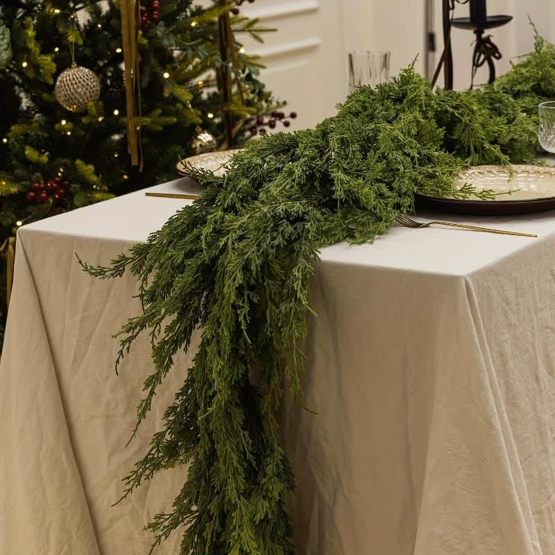 Ghirlanda di pino Norfolk, decorazione natalizia per la casa
