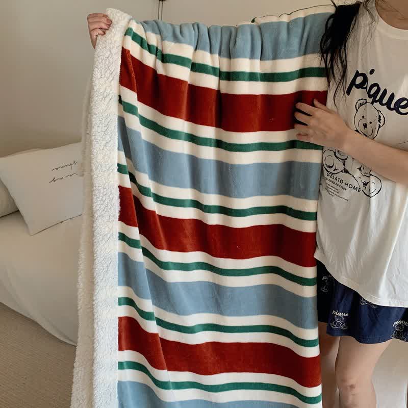 Coperta morbida a righe Sherpa