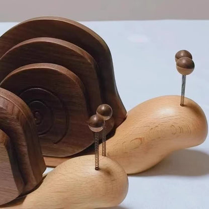 Sottobicchiere creativo in legno massello a forma di lumaca