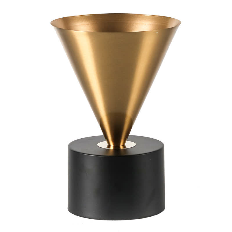 Ornamenti creativi per vasi a forma di tromba