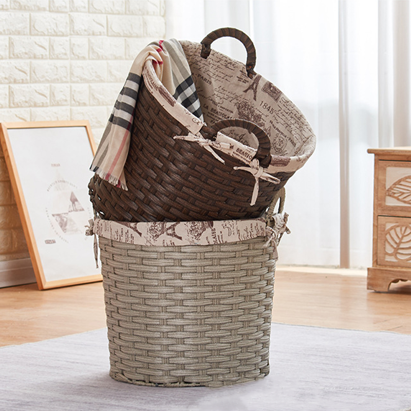 Cesto per la biancheria in rattan in stile semplice