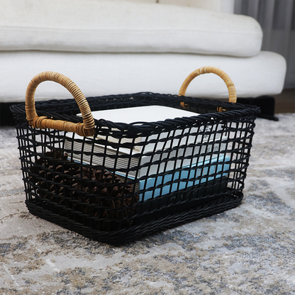 Cestino portaoggetti con manico cavo intrecciato in rattan