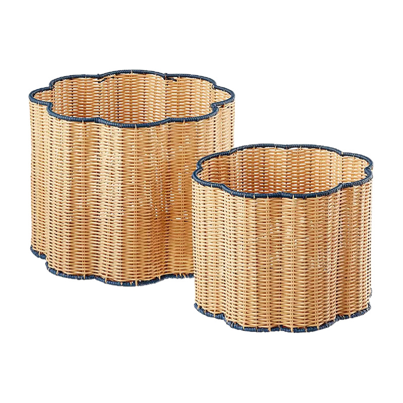Cestino portaoggetti semplice in rattan fatto a mano
