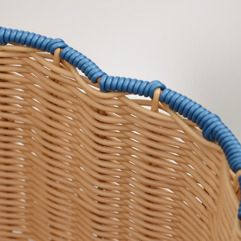 Cestino portaoggetti semplice in rattan fatto a mano