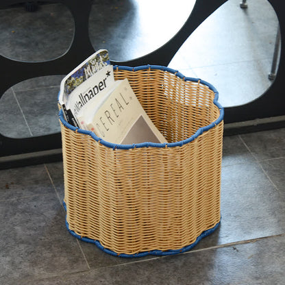 Cestino portaoggetti semplice in rattan fatto a mano