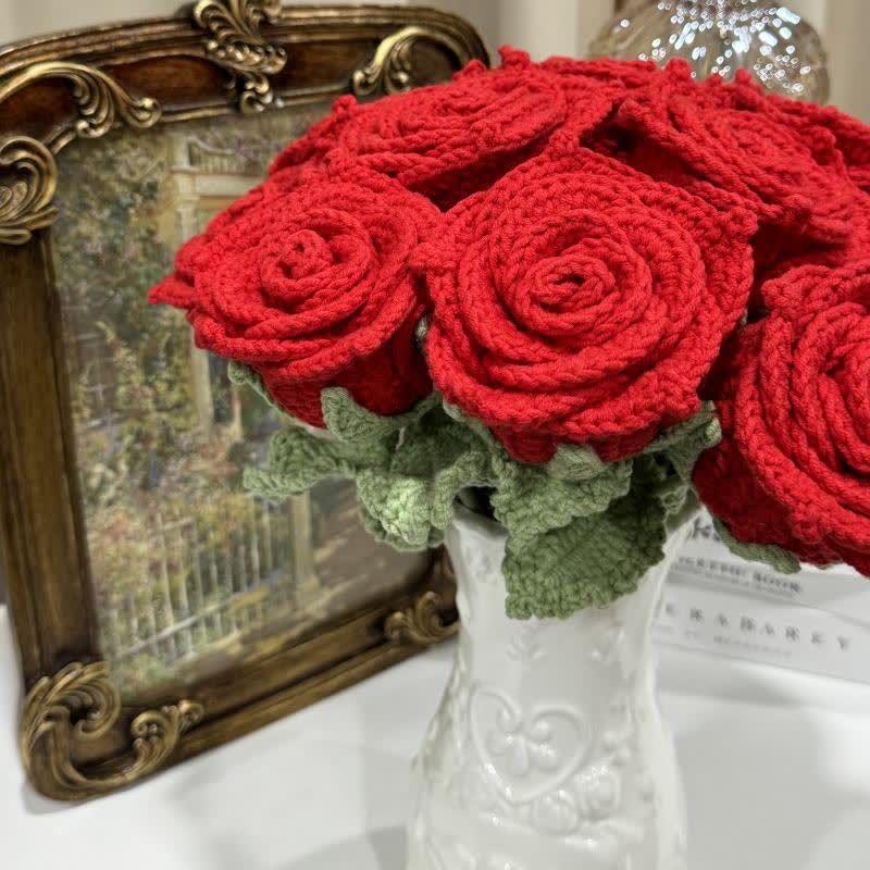 Ornamento a forma di bouquet di rose luminose intrecciate a mano
