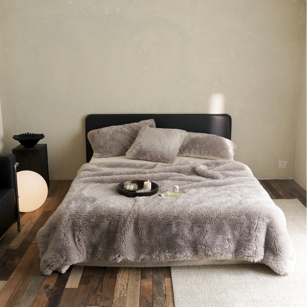 Coperta in pile bifacciale tinta unita