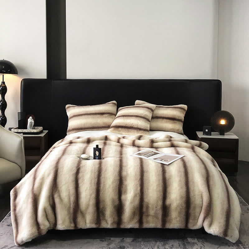 Coperta di lusso a righe sfumate