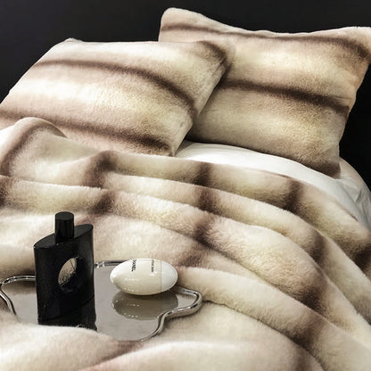 Coperta di lusso a righe sfumate