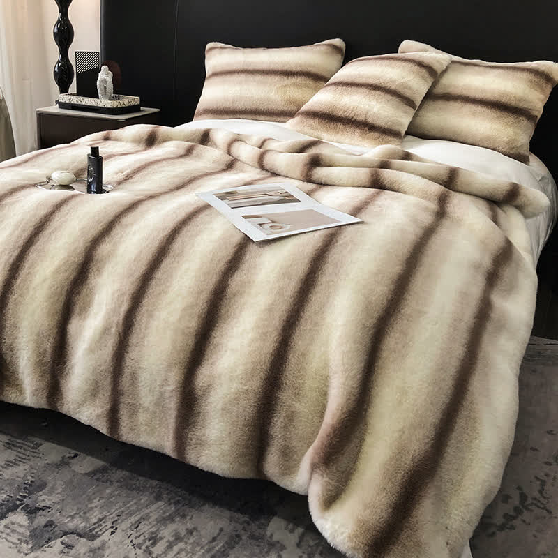 Coperta di lusso a righe sfumate