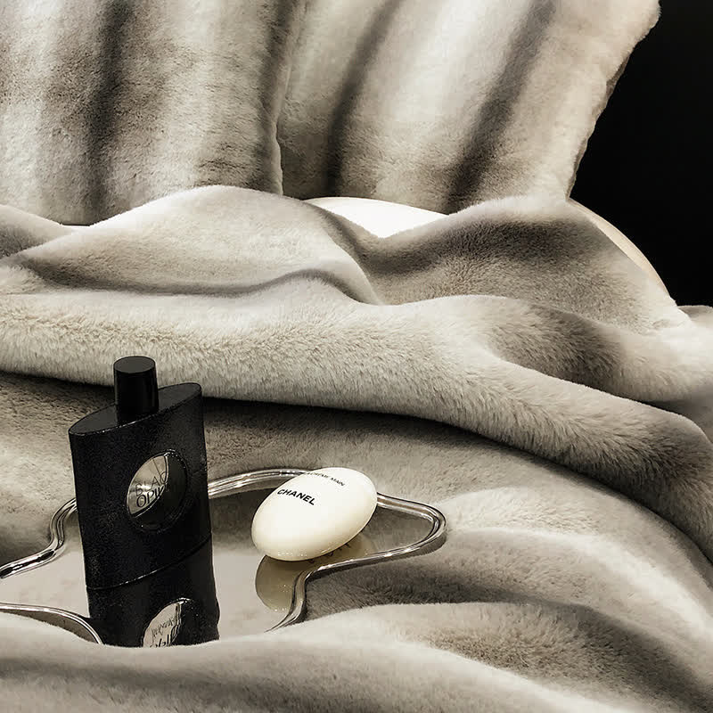 Coperta di lusso a righe sfumate