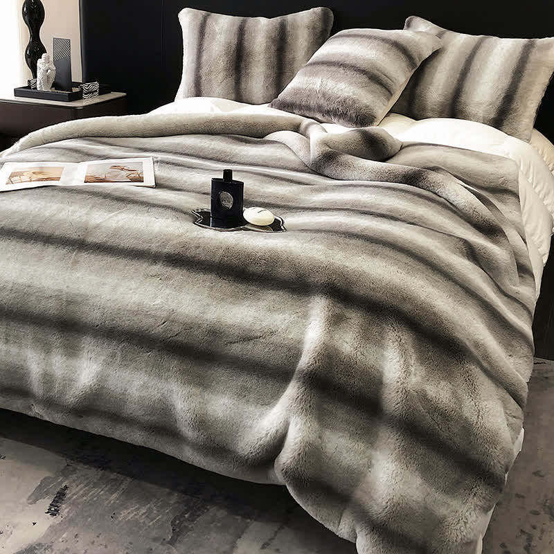 Coperta di lusso a righe sfumate