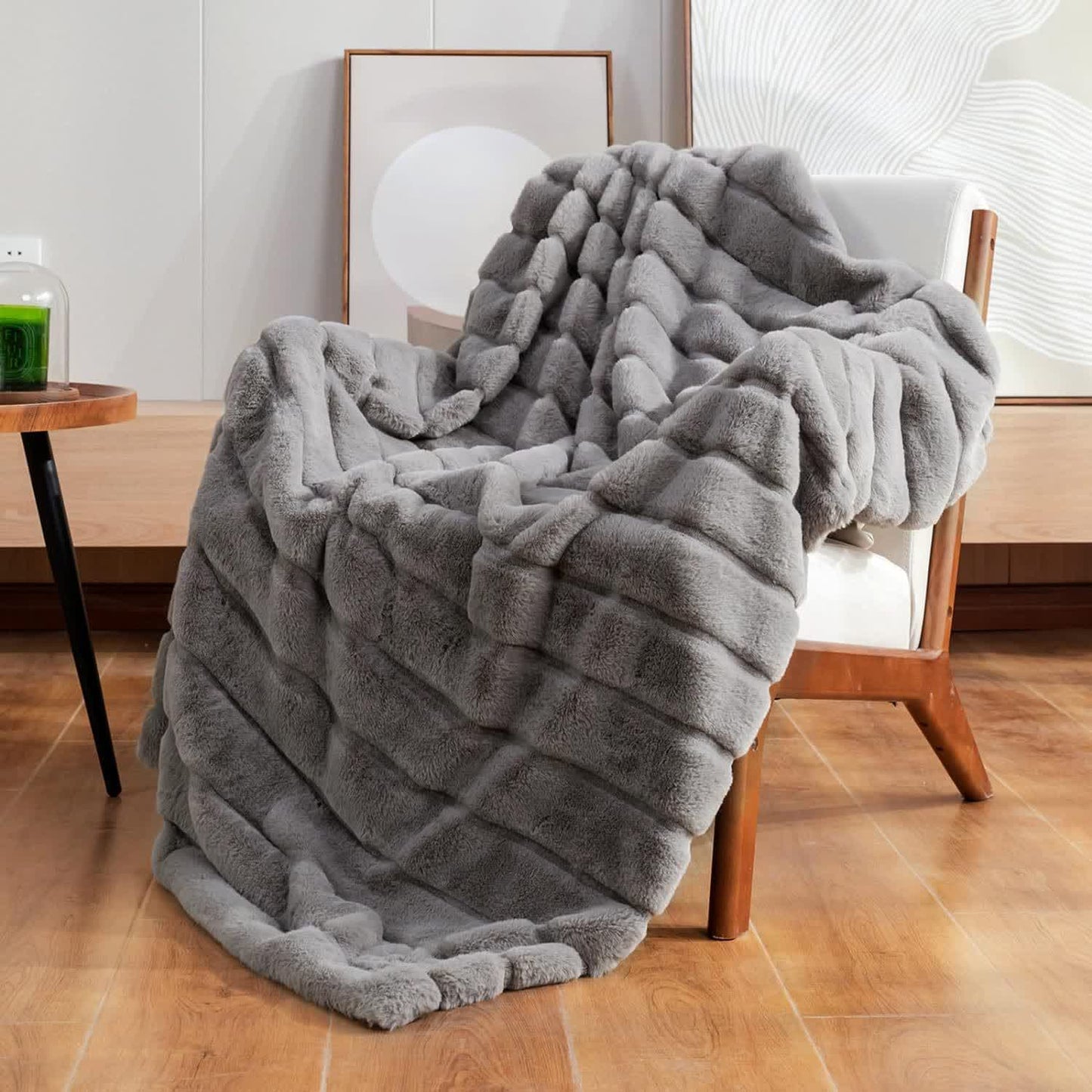 Coperta a righe in peluche tinta unita