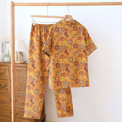 Pigiama in cotone con scollo a revers e stampa floreale
