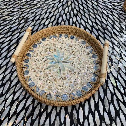 Cestino portaoggetti rotondo in rattan intrecciato