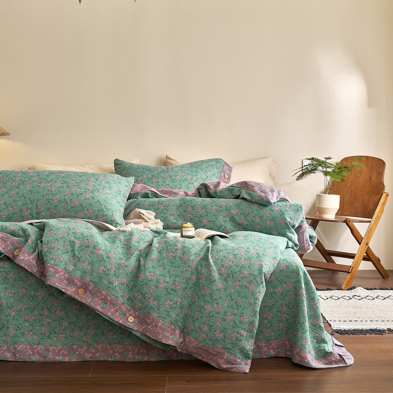 Set di biancheria da letto in garza di cotone con bottoni floreali Refresh (4 pezzi)