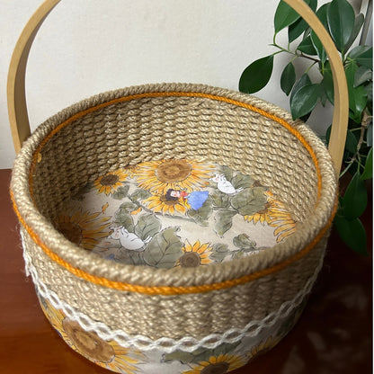Cestino portaoggetti in corda di canapa fatto a mano a forma di girasole