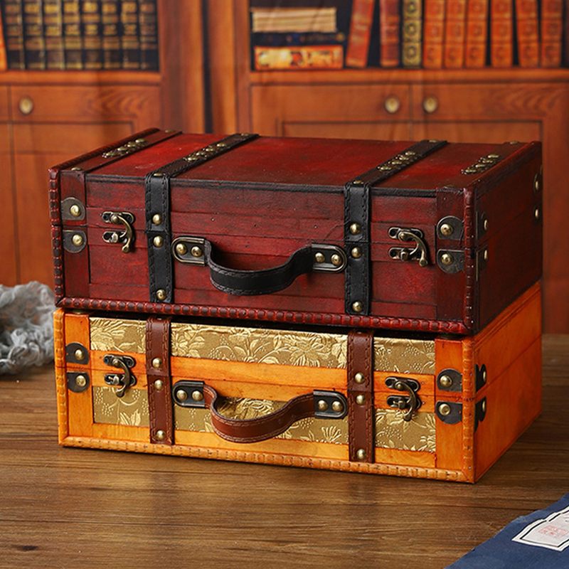 Scatola portaoggetti funzionale in legno vintage