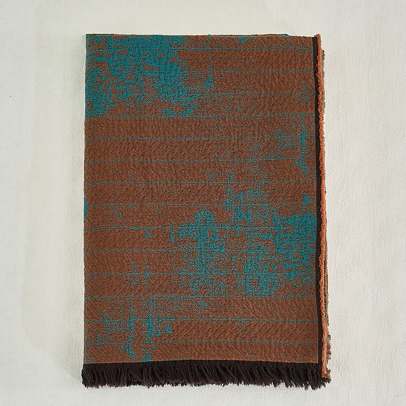Coperta retrò con nappe in puro cotone tinto in filo