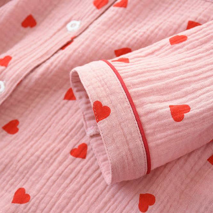 Completo da notte in garza di cotone con cuore jacquard