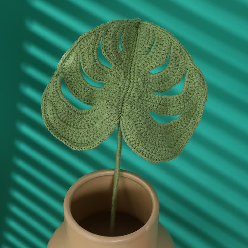 Foglia di Monstera in filato lavorato a mano
