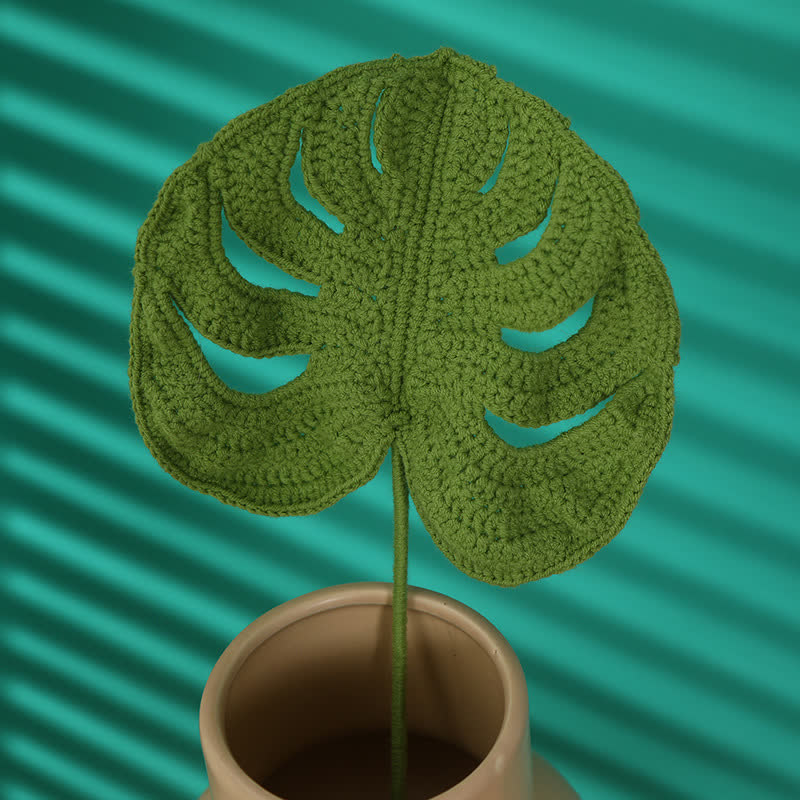 Foglia di Monstera in filato lavorato a mano