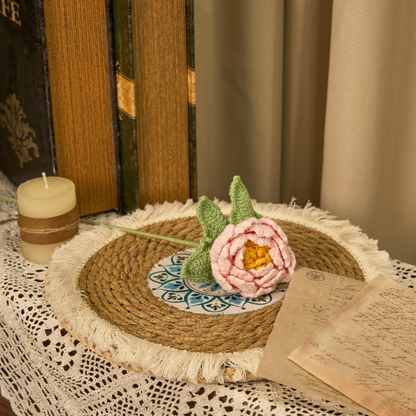 Decorazione per la casa in filato lavorato all'uncinetto a mano, fiore di peonia